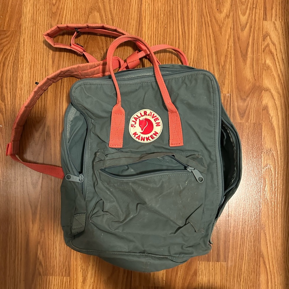Fjallraven Kanken Classic Backpack RARE Pink Blue Colorway Style 23510
